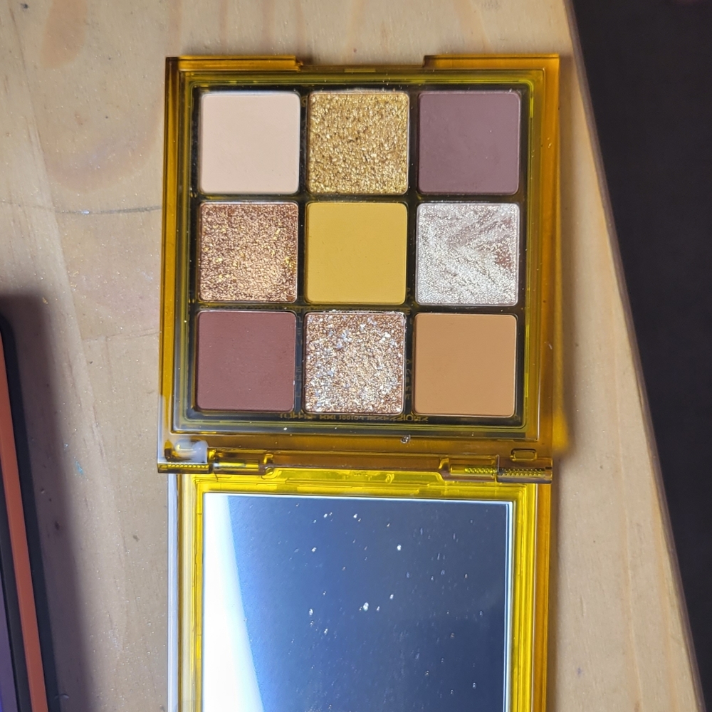 Huda Beauty Toffee Brown Obsessions Palette EUC